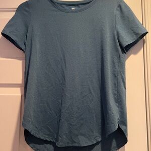 All in Motion Teal Short Sleeve Top